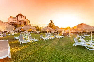 ملاس هتل لارا