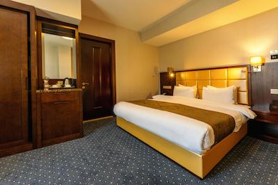 کی ام ام هتل