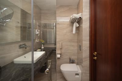 کی ام ام هتل