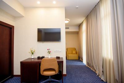 کی ام ام هتل