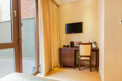 کی ام ام هتل