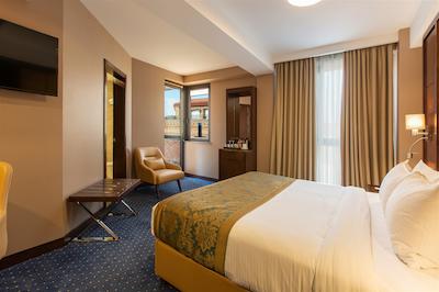 کی ام ام هتل