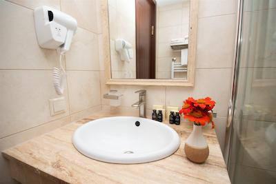 کی ام ام هتل