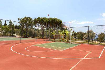 رامادا ریزورت کوش آداسی اند گلف