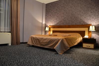 کاسپیا پارک هتل باکو