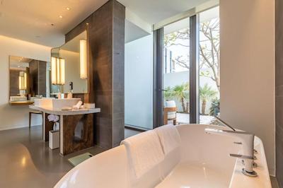 نیکی بیچ ریزورت اند اسپا دبی