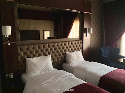 کینگز پارک هتل