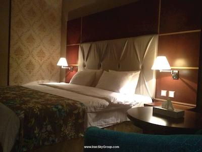 کینگز پارک هتل