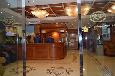 کینگز پارک هتل