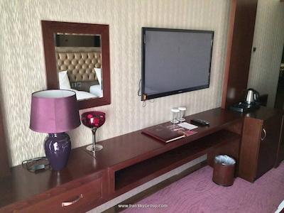 کینگز پارک هتل