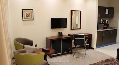 هتل آپارتمان مایلستون