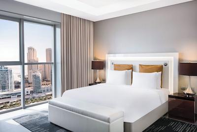 د فرست کالکشن مارینا