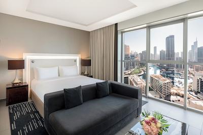 د فرست کالکشن مارینا