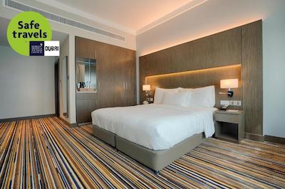 نوامی هتل دبی