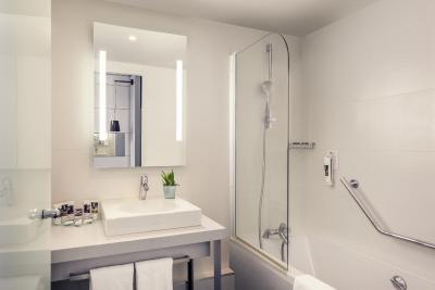 مرکور پاریس منتمارتر سکر کور