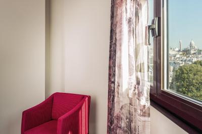 مرکور پاریس منتمارتر سکر کور