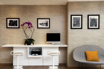 مرکور پاریس منتمارتر سکر کور