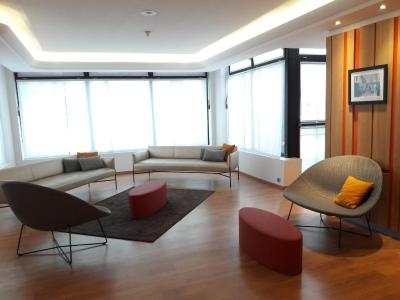 مرکور پاریس منتمارتر سکر کور