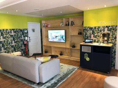 مرکور پاریس منتمارتر سکر کور