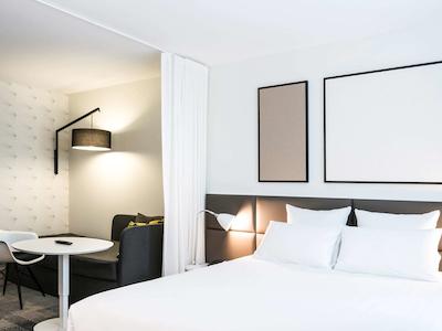 نوتل سویتس پاریس اکسپو پورت دده ورسای