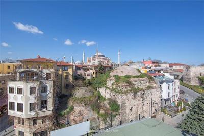 هتل آلاتورکا الگانس