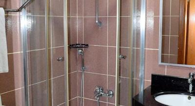 ابرو آنتیک هتل