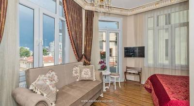 آی ‌کیو هاوسز آپارتمان