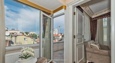 آی ‌کیو هاوسز آپارتمان