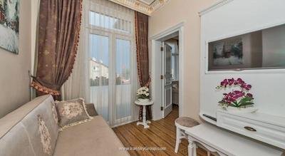 آی ‌کیو هاوسز آپارتمان