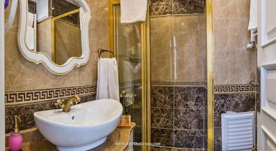 آی ‌کیو هاوسز آپارتمان