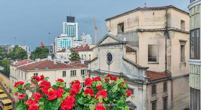 آی ‌کیو هاوسز آپارتمان