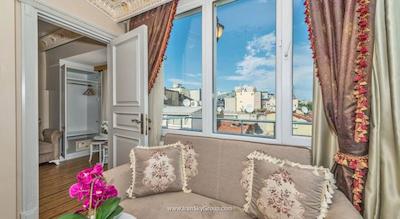 آی ‌کیو هاوسز آپارتمان