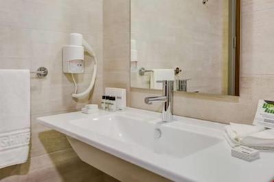 پلاس هتل بستانچی آتاشهیر