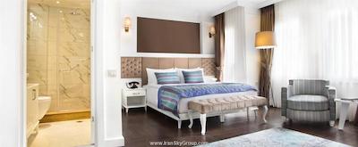 آستان هتل تکسیم