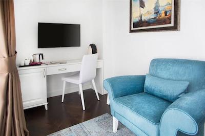 آستان هتل تکسیم