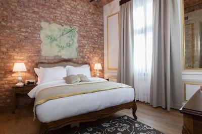 هتل پرا پارما