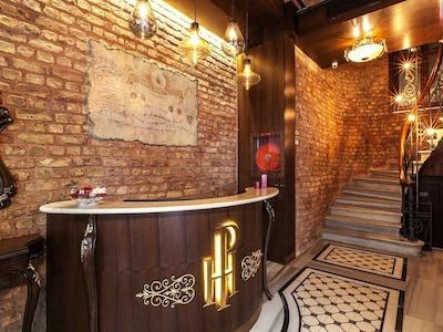 هتل پرا پارما