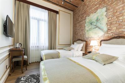 هتل پرا پارما