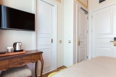 هتل پرا پارما