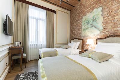 هتل پرا پارما