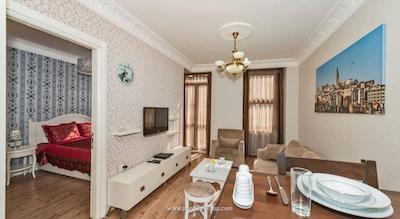 آی ‌کیو هاوس میس