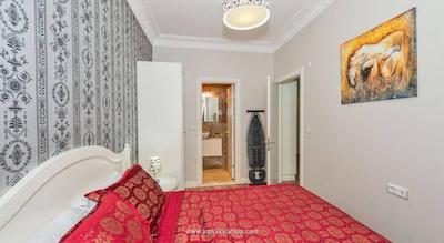 آی ‌کیو هاوس میس