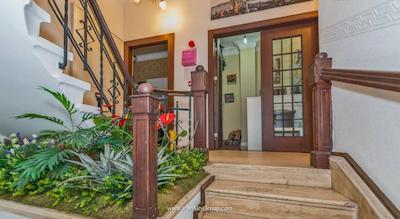 آی ‌کیو هاوس میس