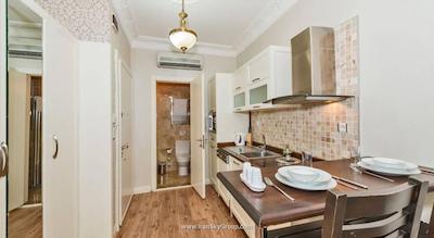 آی ‌کیو هاوس میس