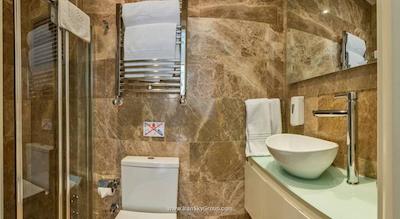 آی ‌کیو هاوس میس