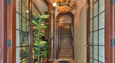 آی ‌کیو هاوس میس