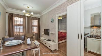 آی ‌کیو هاوس میس