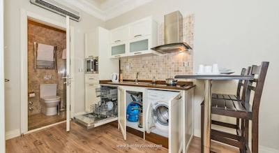 آی ‌کیو هاوس میس