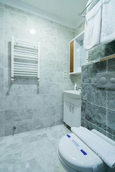 آتام سوئیت اند آپارتمان