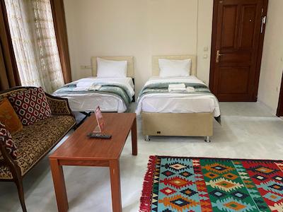 آتام سوئیت اند آپارتمان